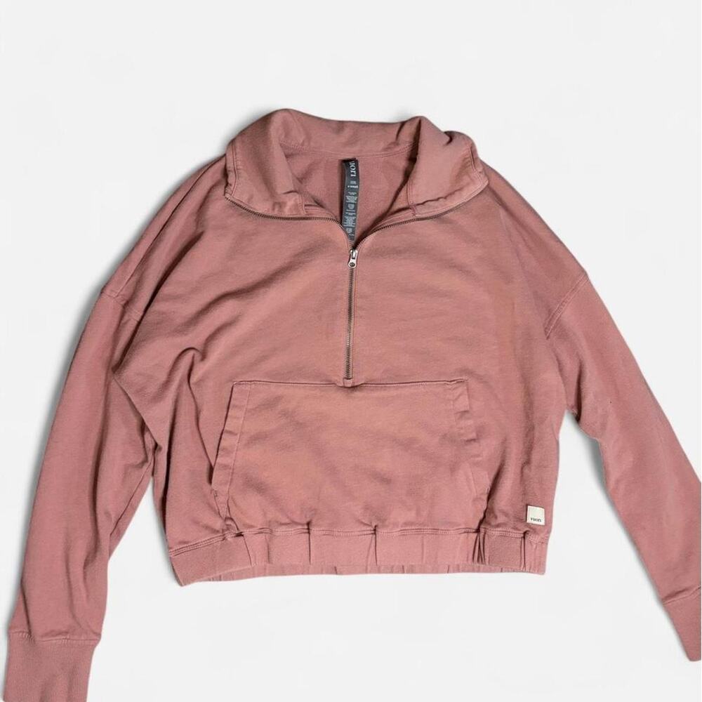 Vuori quarter zip sweatshirt in dusty rose -size XS